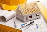Budowa domu – jakie formalności załatwisz przez internet? Oto lista wniosków, które złożysz online