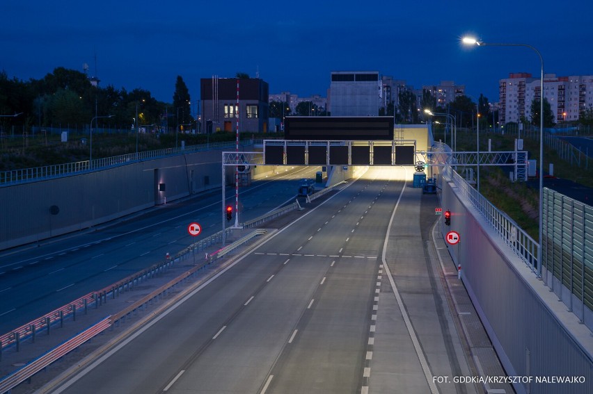 Południowa Obwodnica Warszawy. Najdłuższy tunel drogowy w Polsce. Jest naszpikowany nowinkami technologicznymi
