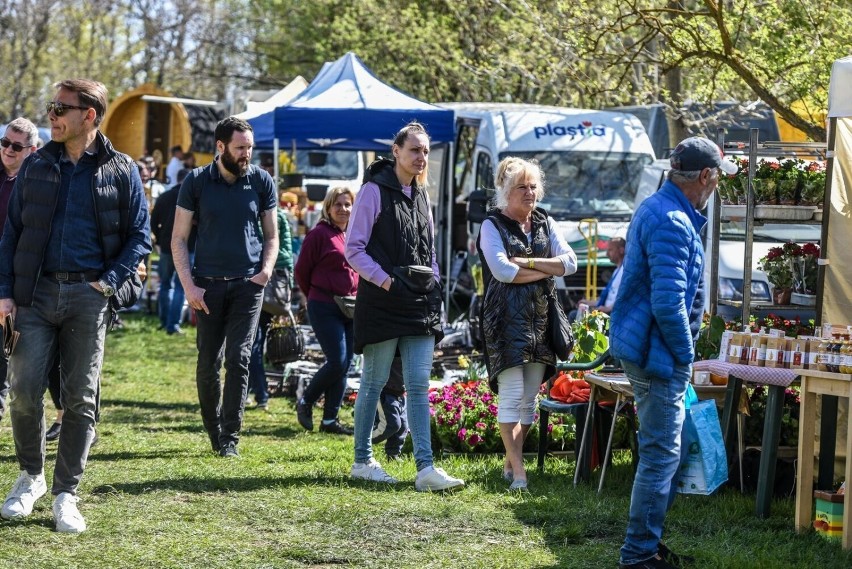 Gdynia. Park Kolibki - Ogród. Wielka majówka. 8.05.2022 r.