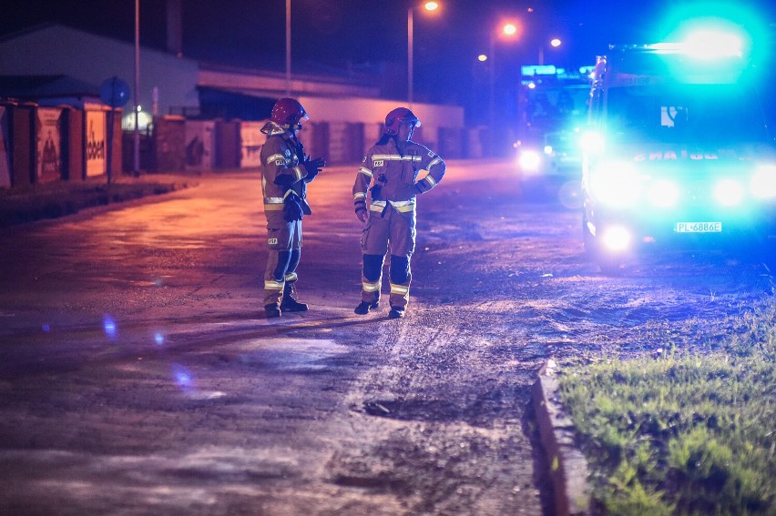 Wypadek na torach kolejowych w Lesznie. Pod kołami składu ,,Bosman'' zginął mężczyzna. Czasowo wstrzymano ruch pociągów ZDJĘCIA i FILM