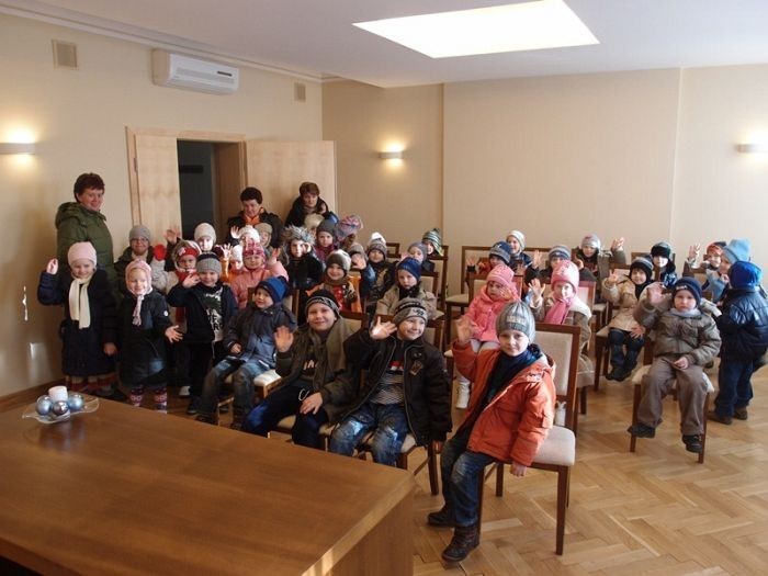 Maluchy odwiedziły gołuchowski urząd gminy
