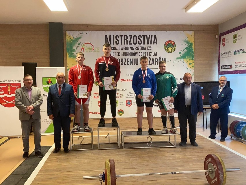 Kolejne medale Mistrzostw LZS sztangistów z Radomska i Dobryszyc. ZDJĘCIA