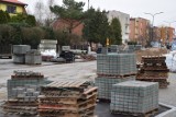 Przebudowa ul. Plac Dworcowy w Łebie skończy się jeszcze przed sezonem
