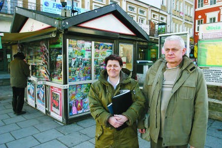 Elżbieta Machlik i Ryszard Kortas będą walczyć o przyszłość swoich kiosków. fot. grzegorz mehring