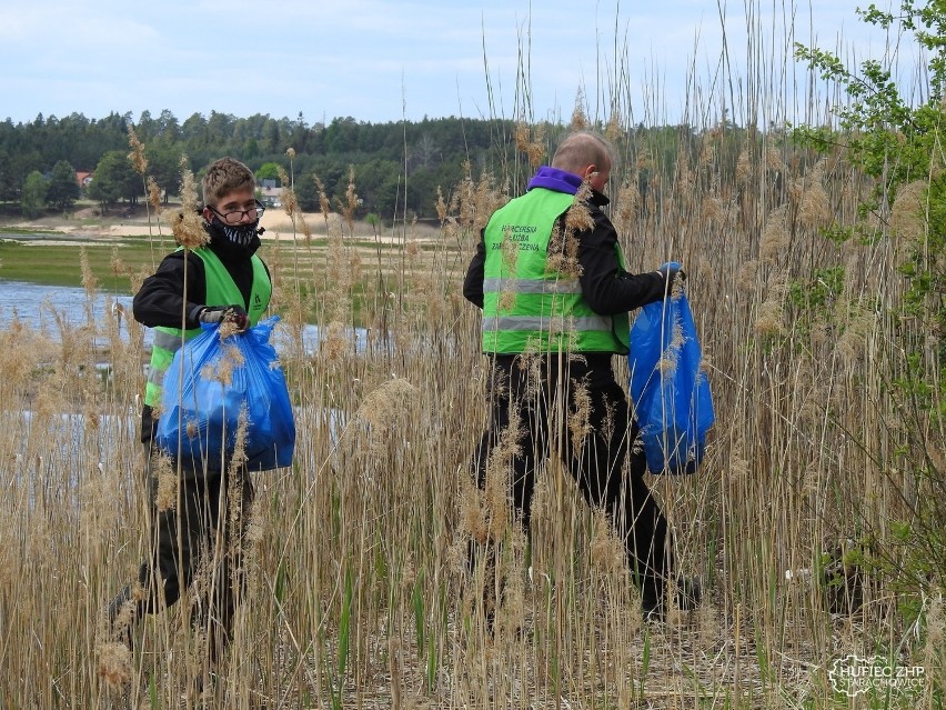 150 worków śmieci zebrano podczas Wiosennego Sprzątania Lubianki w Starachowicach. Brawo harcerze i mieszkańcy
