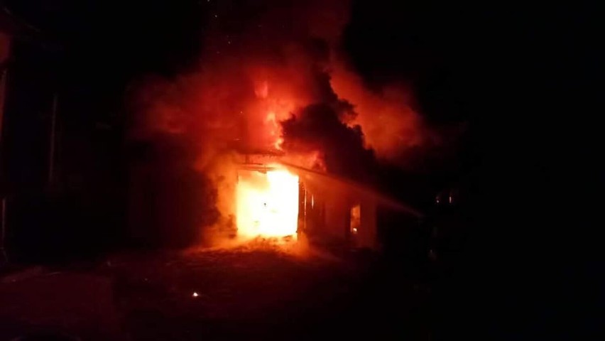 Pożar budynku gospodarczego we Włodzimierzowie (gm. Sulejów)