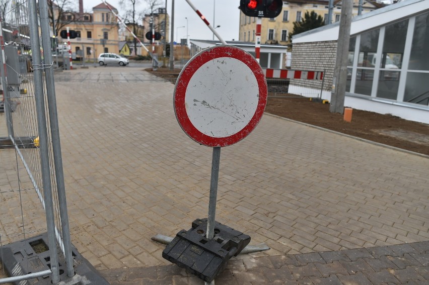 Leszno. Widać koniec prac na przejeździe przy Słowiańskiej. Remont trwa prawie dwa lata [ZDJĘCIA]