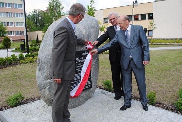 Odsłonięto obelisk upamiętniający harcmistrza Ryszarda Stachowiaka