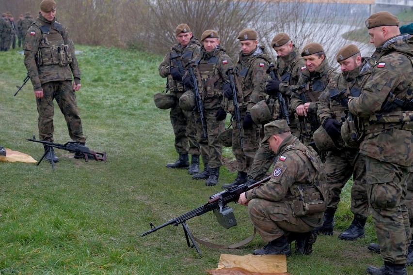 W sobotę nad Sanem w Przemyślu, 80 żołnierzy obrony...