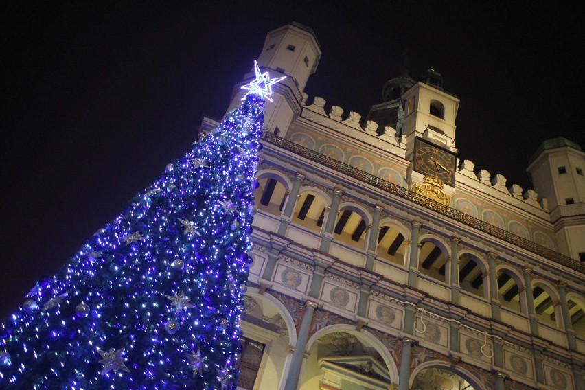 Świąteczny Stary Rynek w Poznaniu w grudniu 2014 roku.