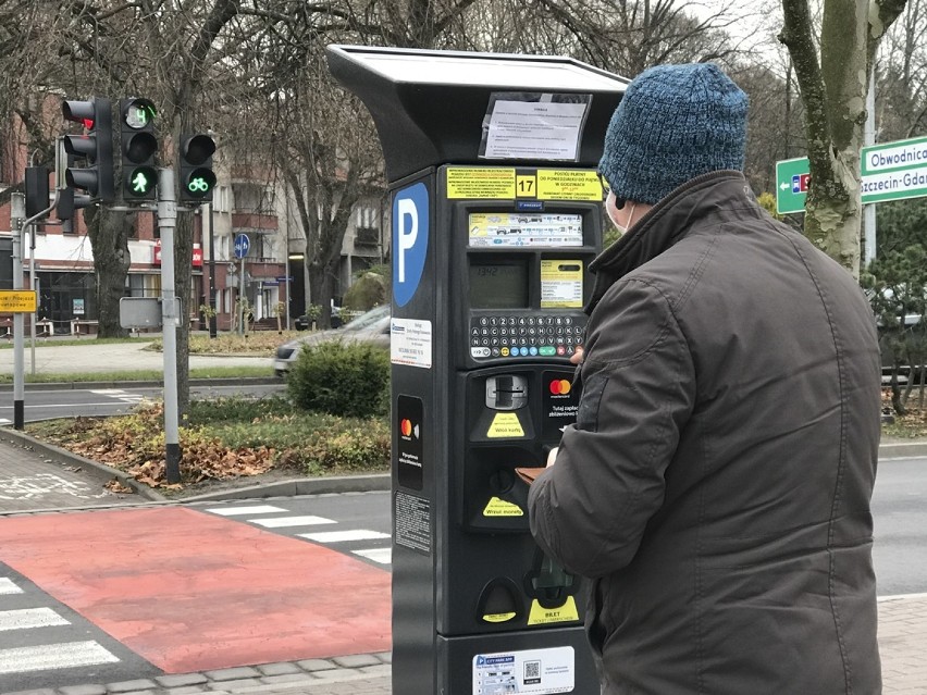 Problem z parkometrami w Słupsku. Nowe monety z 2020 roku nie pasują