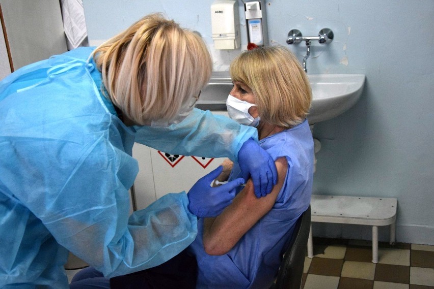 Szczepienia w wieluńskim szpitalu rozpoczęły się 4 stycznia