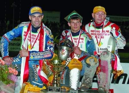 arnowskie podium, czyli od lewej Tomasz Gollob, Janusz Kołodziej i Jacek Gollob
 	fot. Roman Kieroński