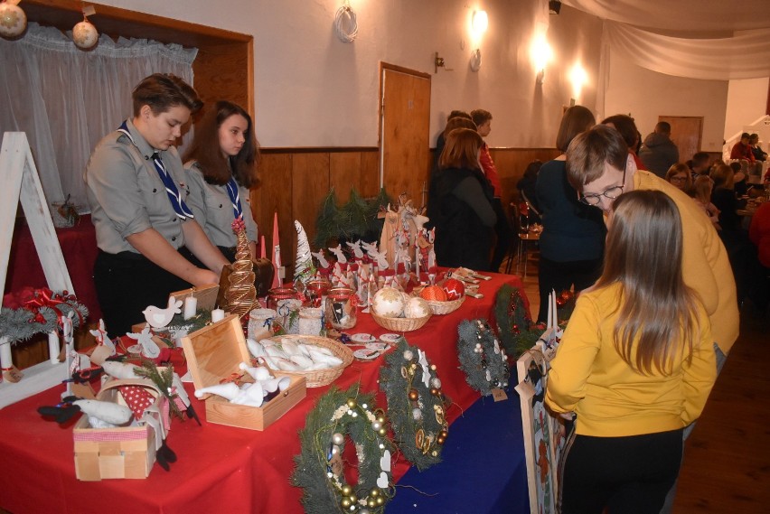 Jasełka bożonarodzeniowe w sali OSP w Niniewie