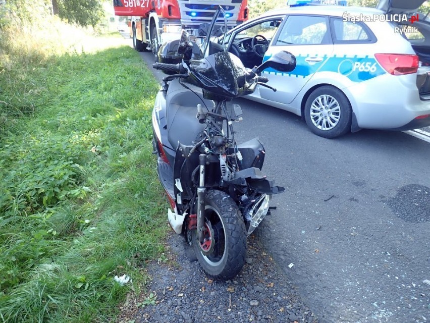 Wypadek motorowerzysty w Lyskach. Trafił do szpitala