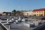 Rewitalizacja pl. Kościuszki w Tomaszowie: Kolejne opóźnienie na placu budowy