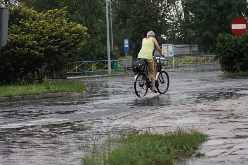 Krotoszyn kompletnie sparaliżowany przez wodę [ZDJĘCIA + FILM]