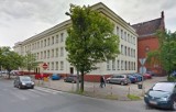 Dawne gimnazjum na Fredry w Bydgoszczy będzie siedzibą XIII LO. Co będzie w nowej szkole, która przejdzie gruntowny remont?