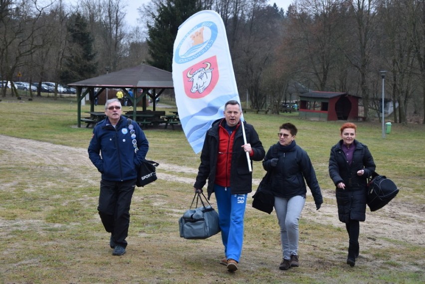 Przechlewo. Bieg charytatywny i kąpiel morsów na rzecz Daniela Borowiaka