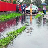 Skandal w Gminie Radłów: ludzie brną po kolana w wodzie od czterech miesięcy!