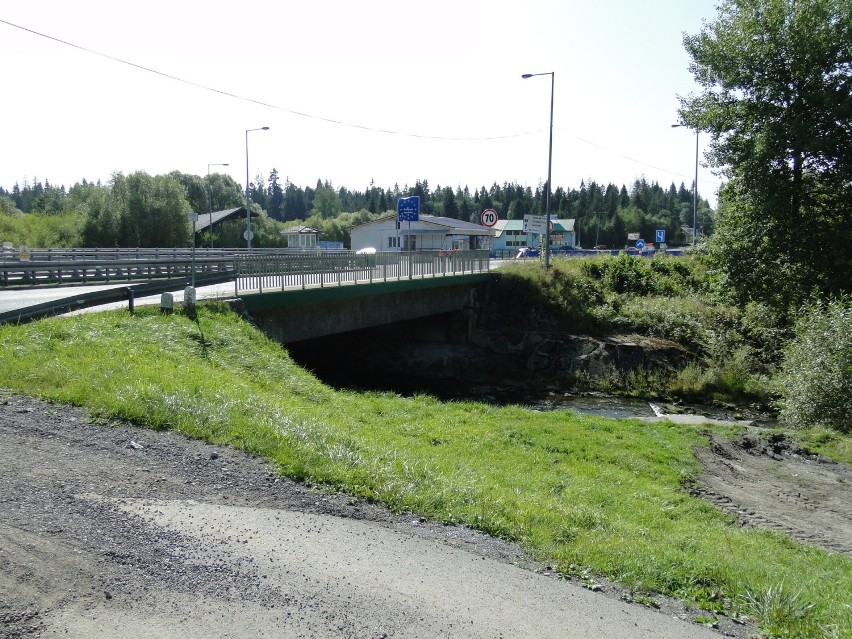 Most na potoku Jeleśnia w Chyżnem