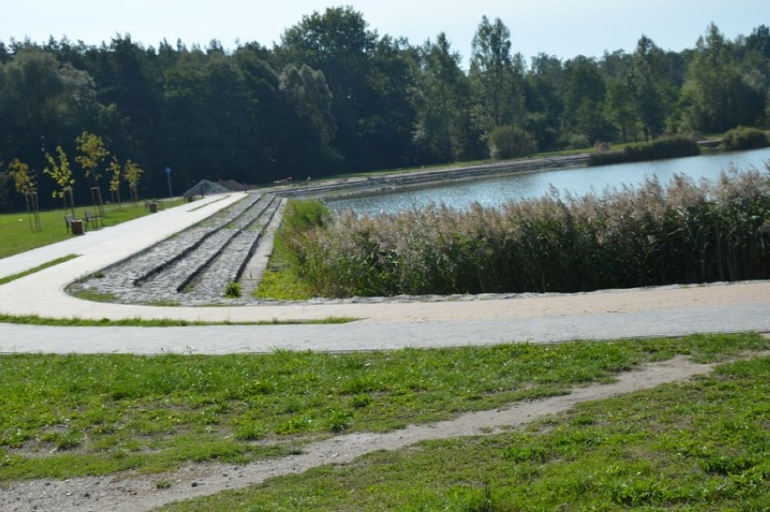 Nad Kępiną są już m.in. altanki i nowe ławki