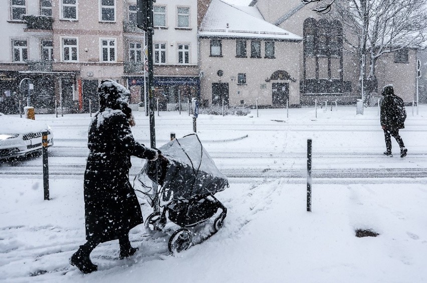 Śnieżyca w Gdańsku w sobotę, 30.01.2021 r.