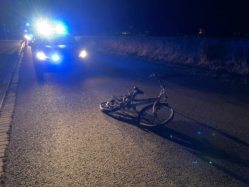 Wypadek na trasie Grodzisk - Słocin. Nie żyje rowerzystka