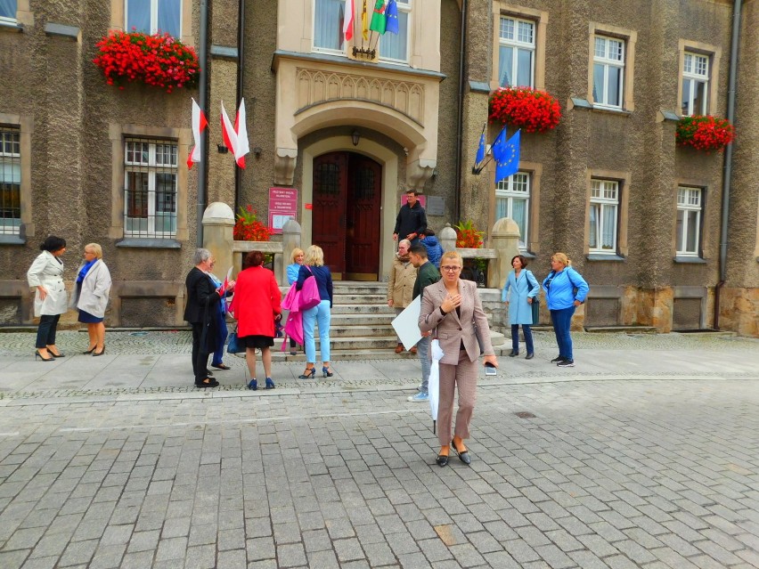 Wałbrzych: Kandydatki do Sejmu i Senatu spotkały się w centrum miasta [ZDJĘCIA]