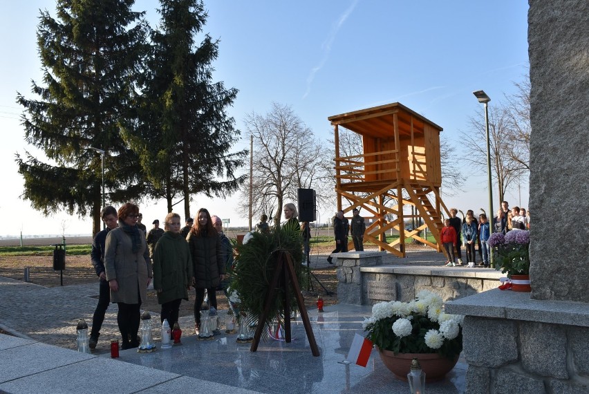 Grodzisk Wielkopolski: Uroczyste otwarcie miejsca pamięci w Młyniewie [ZDJĘCIA]