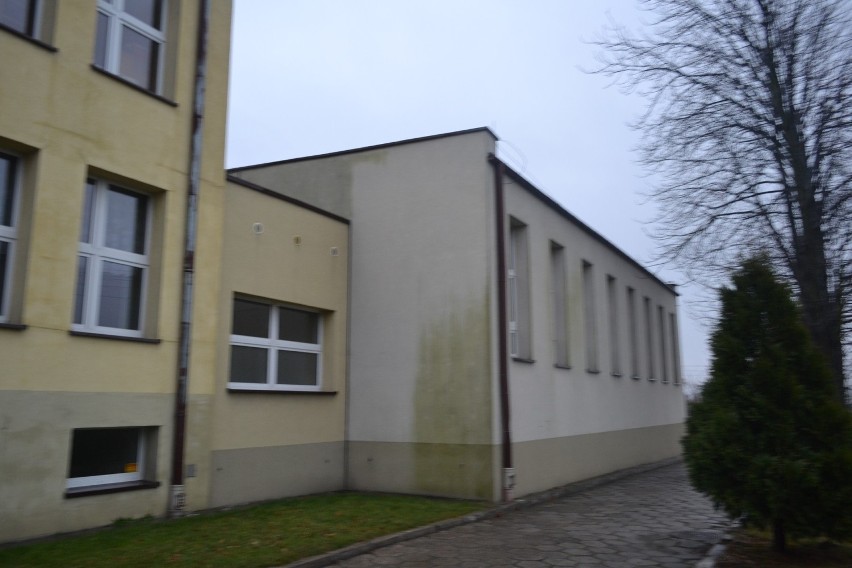 Budynek Szkoły Podstawowej nr 20 w Jaworznie w dzielnicy...