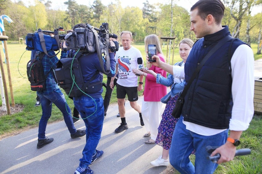 3 maja punktualnie o godz. 9:00 przy plaży Malibu w...