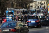 Kraków. Urzędnicy polemizują z nami w sprawie tramwajów. Mieszkańcy komentują: Żałosne. Komu chcecie zamydlić oczy? Komunikacja to dramat