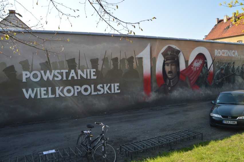 Mural niepodległościowy zyska oświetlenie [ZDJĘCIA]