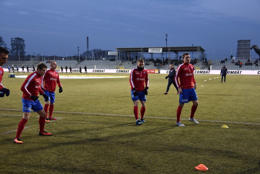 Raków Częstochowa - Chrobry Głogów 1:0 Lider nie zwalnia tempa ZDJĘCIA  z meczu