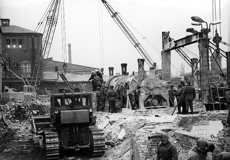 Katastrofa w Luboniu: W 1972 roku w Zakładach Przemysłu Ziemniaczanego zginęło 17 osób [ZDJĘCIA]