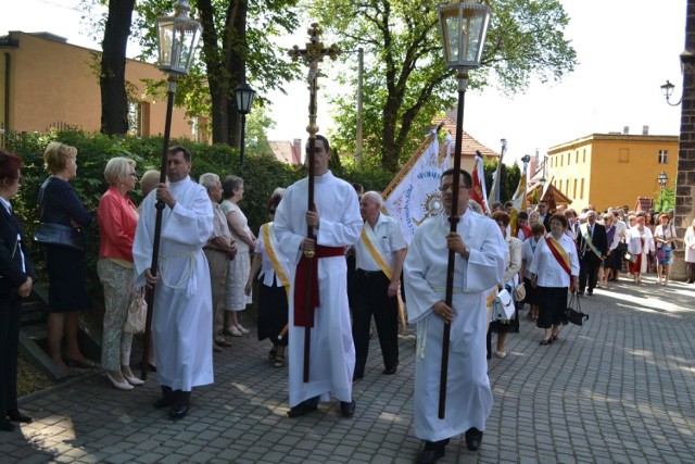 Procesja Bożego Ciała w Wodzisławiu (kościół WNMP)