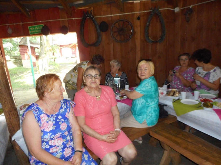 Skierniewicki Klub Seniora Jutrzenka bawił się w Grabskim...