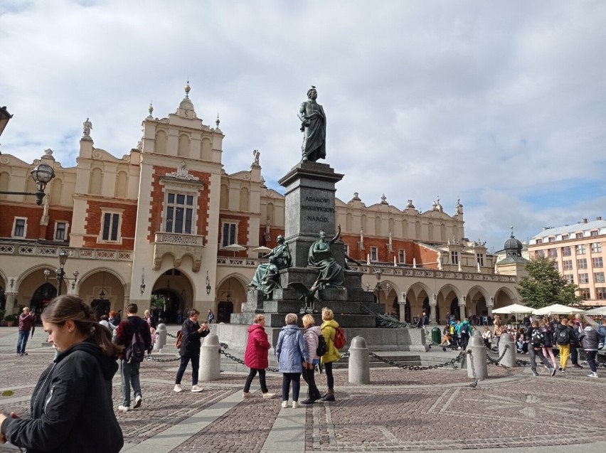 Tradycją poznańskich maturzystów jest odwiedzanie tuż po...