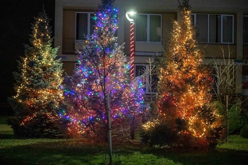 Świąteczne iluminacje w Mońkach