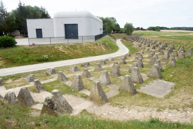 Nowy budynek muzeum MRU ma kształt bunkra.