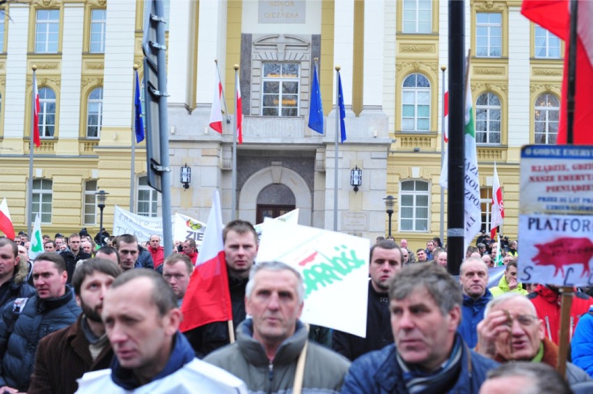 Związkowcy zapowiadają duży protest 18 kwietnia w Warszawie
