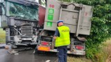 Zderzenie Tirów. Naczepa Scanii uderzyła w drugą ciężarówkę, kierowca trafił do szpitala!