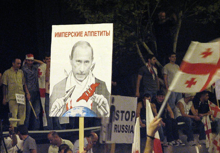 12 sierpnia, 2008. Demonstracja antywojenna w Tibilisi.