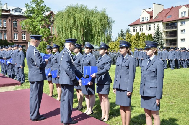 Promocja oficerska w Centralnym Ośrodku Szkolenia Służby Więziennej w Kaliszu