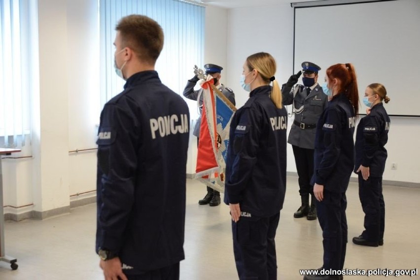 Nowi policjanci na Dolnym Śląsku. To oni nas będą bronić i chronić (ZDJĘCIA) 