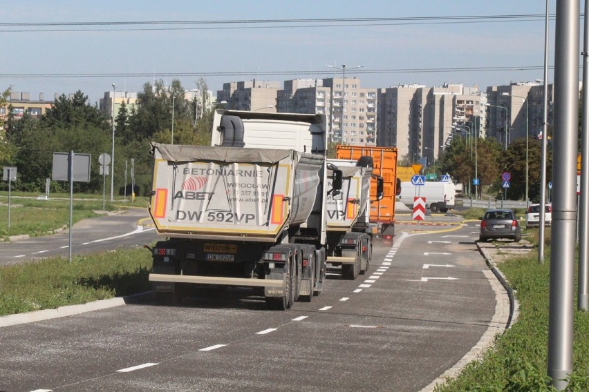 Ulica Sikorskiego w Legnicy jest już przejezdna