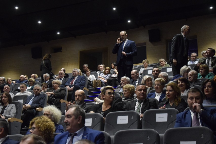W sali koncertowej CeKiS odbyła się uroczysta gala z okazji 567. rocznicy nadania Skierniewicom praw miejskich