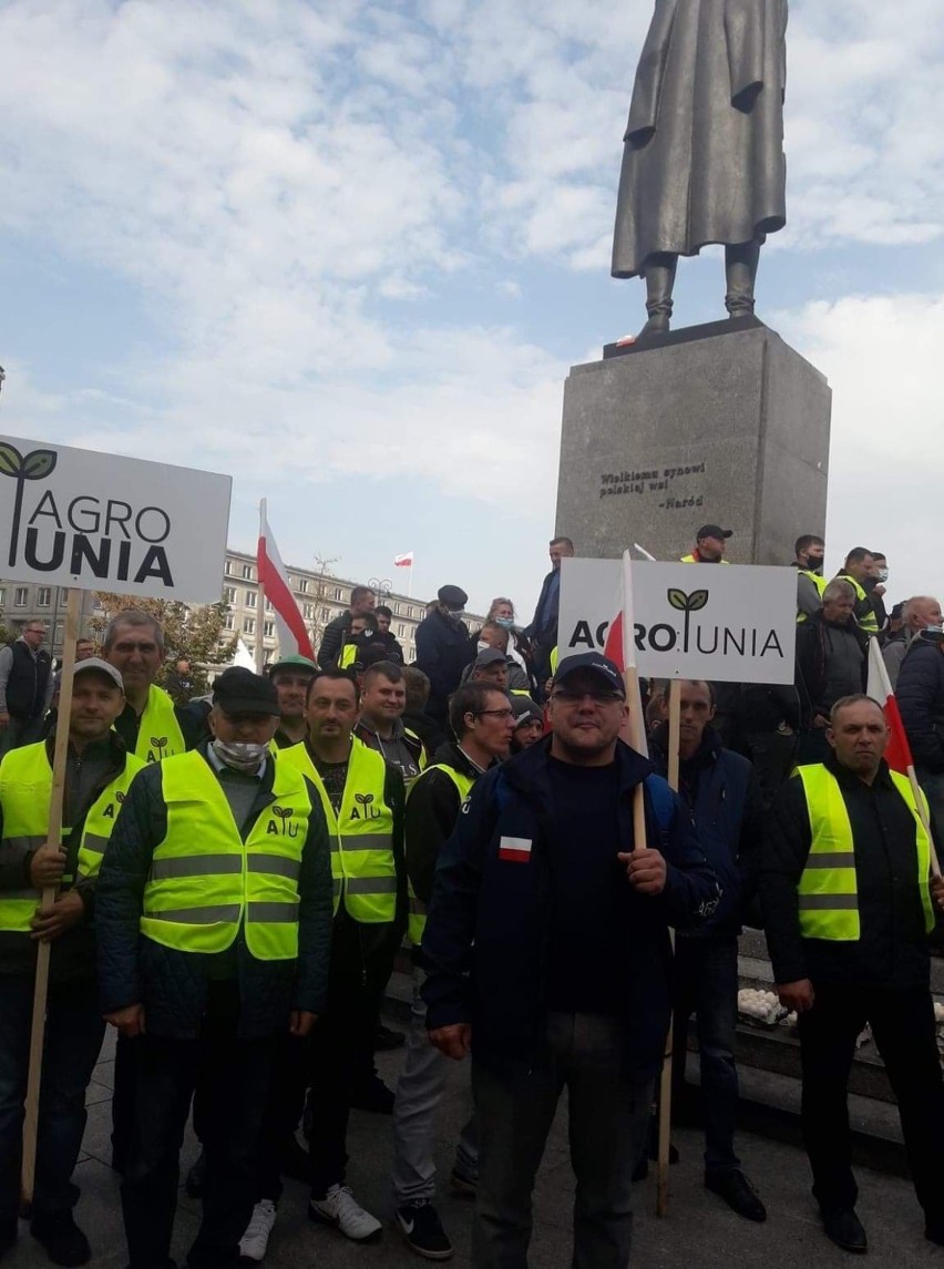 Rolnicy protestowali w Warszawie. Na miejscu była grupa rolników z powiatu pleszewskiego