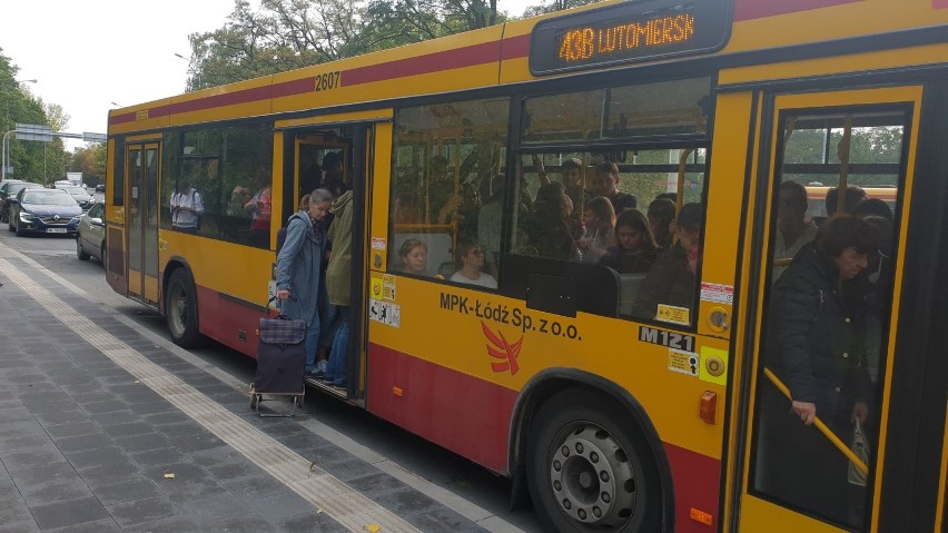 – W poprzednim tygodniu ten autobus ruszył beze mnie trzy...